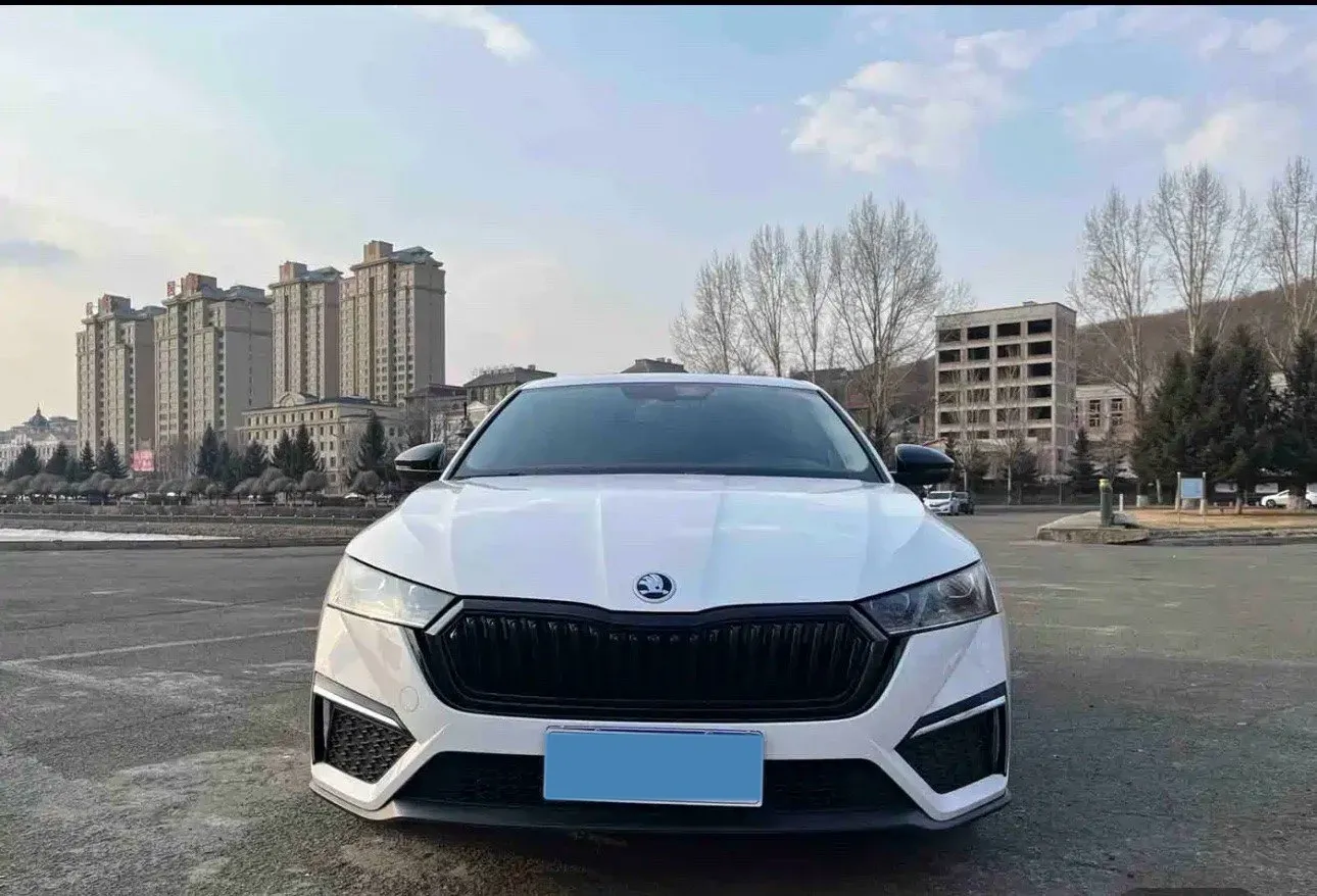 2021 Skoda Octavia 1.4T 150HP L4 7DCT,autocango,china used car exporter,china ev exporter,chinese used car exporter,chinese used ev exporter