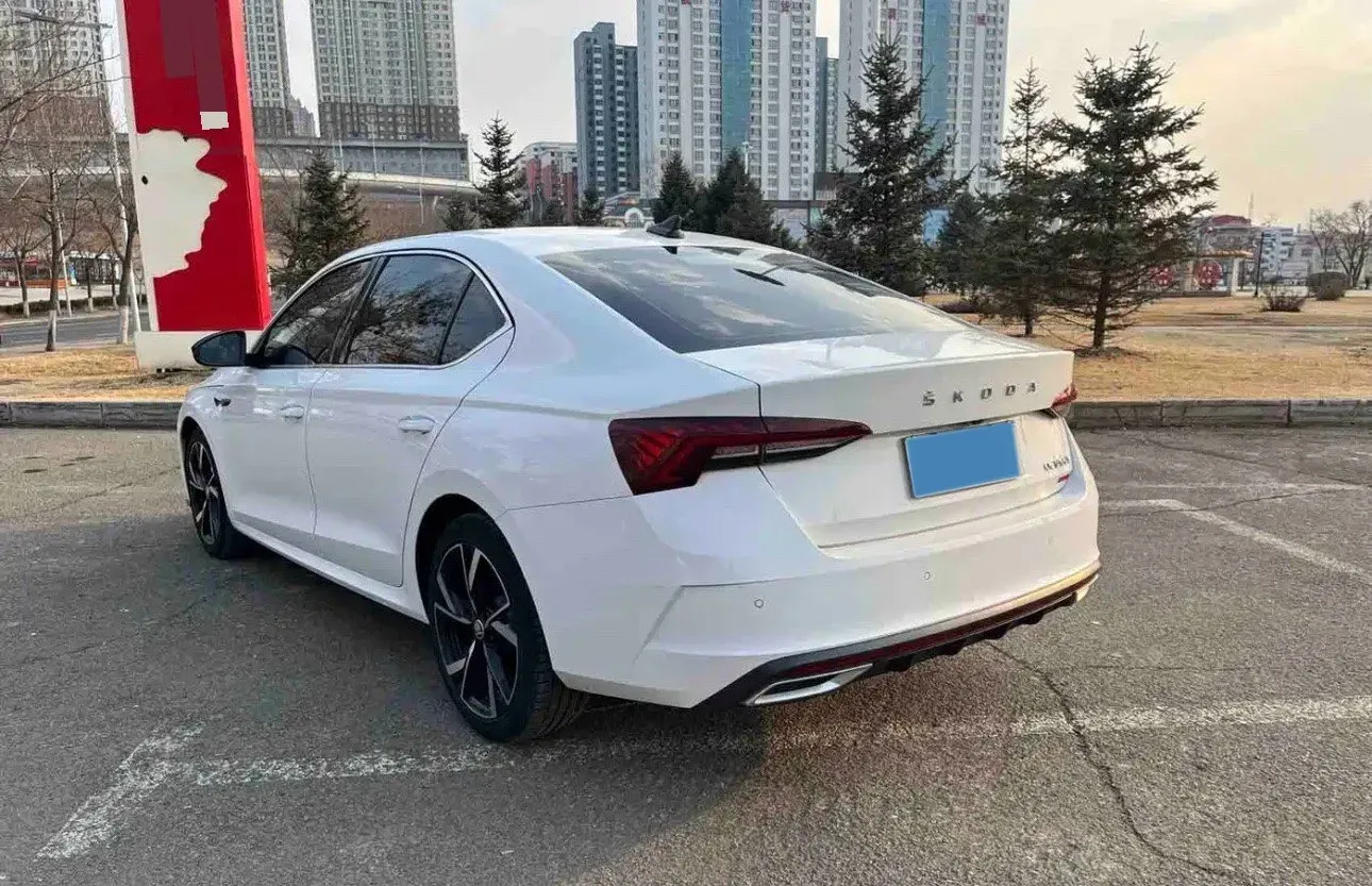 2021 Skoda Octavia 1.4T 150HP L4 7DCT,autocango,china used car exporter,china ev exporter,chinese used car exporter,chinese used ev exporter