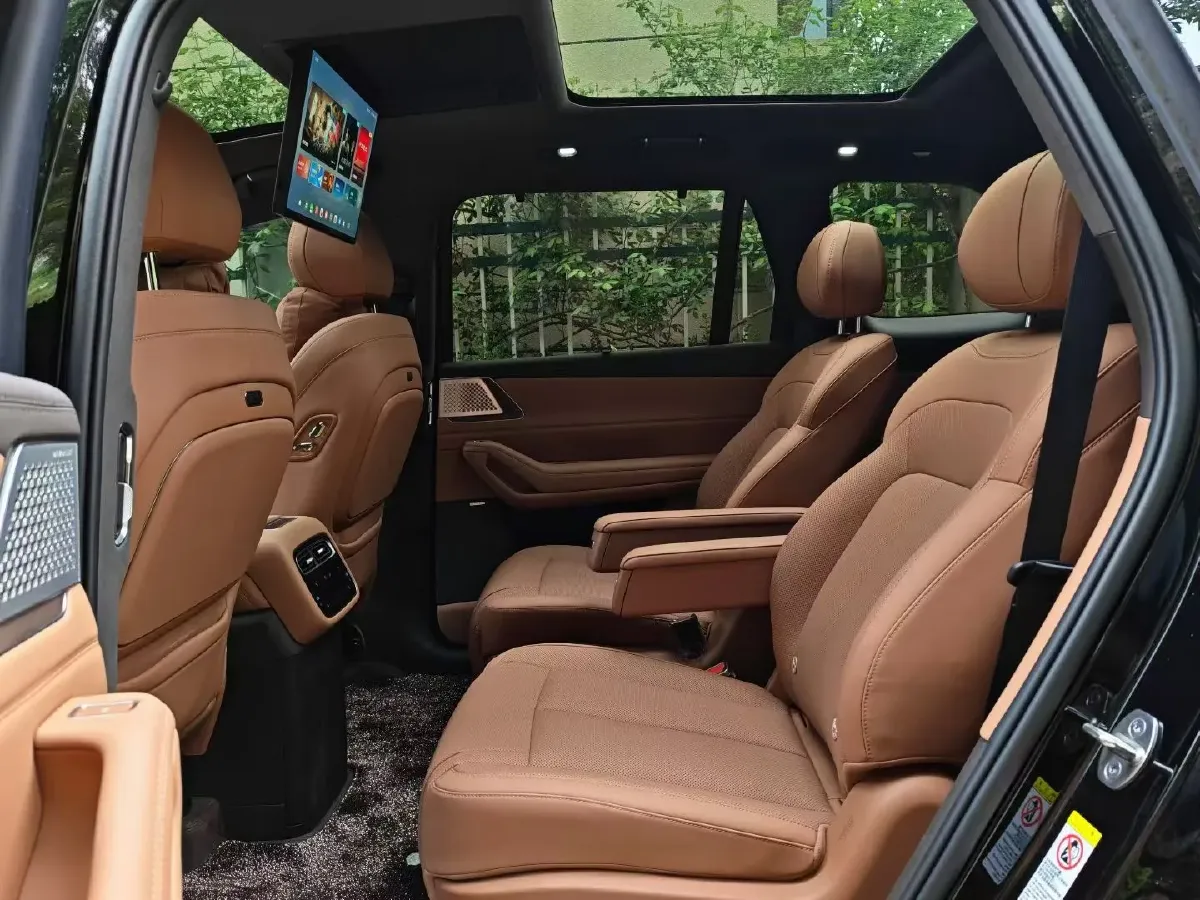 2025 Denza DenzaN8L 2.0T 207HP L4 E-CVT PHEV,autocango,china used car exporter,china ev exporter,chinese used car exporter,chinese used ev exporter