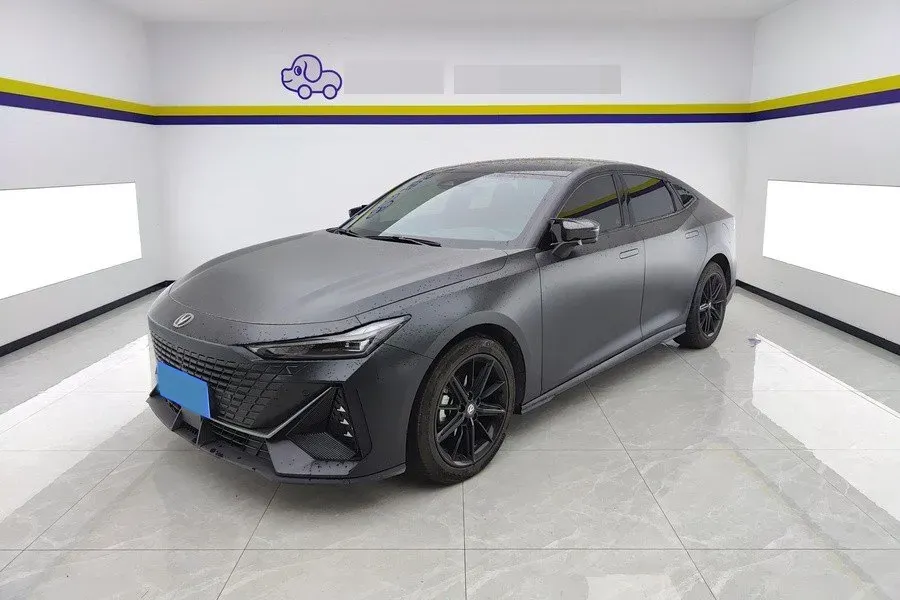 2023 ChangAn UNI-V 1.5T 188HP L4 7DCT,autocango,china used car exporter,china ev exporter,chinese used car exporter,chinese used ev exporter