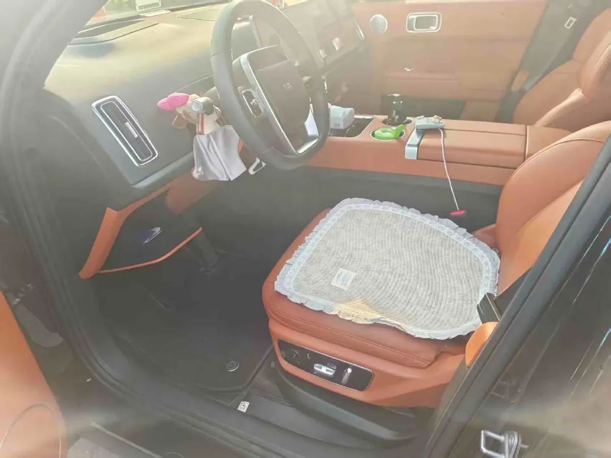 2023 Li L7 Range Extended 154HP REEV 40.9KWH,autocango,china used car exporter,china ev exporter,chinese used car exporter,chinese used ev exporter