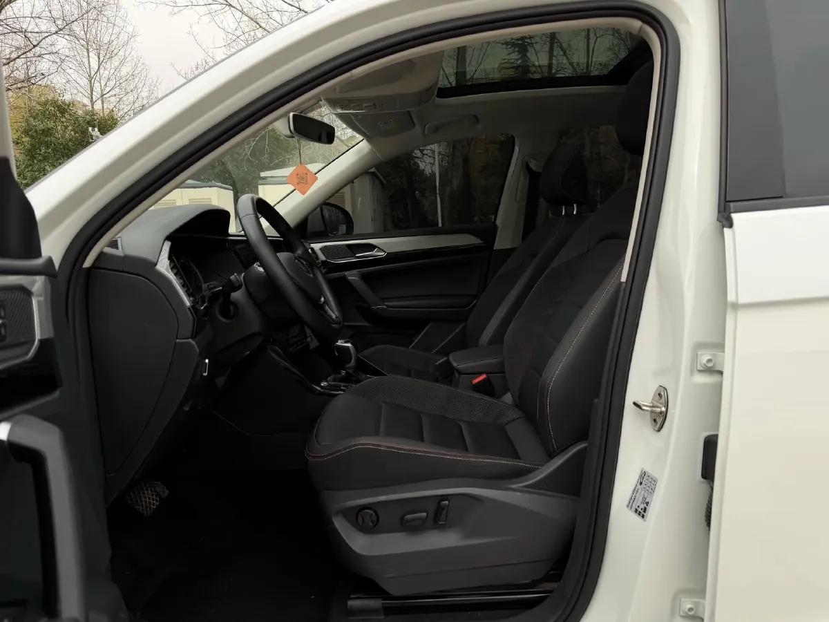 2022 Volkswagen Tayron 2.0T 186HP L4 7DCT,autocango,china used car exporter,china ev exporter,chinese used car exporter,chinese used ev exporter