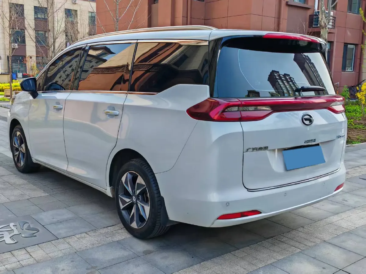 2021 GAC Trumpchi M6 1.5T 169HP L4 7DCT,autocango,china used car exporter,china ev exporter,chinese used car exporter,chinese used ev exporter