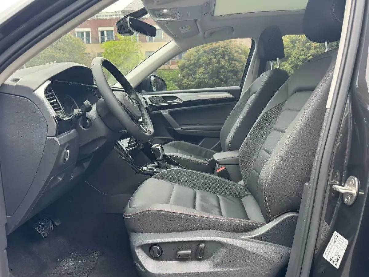 2020 Volkswagen Tayron 2.0T 186HP L4 7DCT,autocango,china used car exporter,china ev exporter,chinese used car exporter,chinese used ev exporter