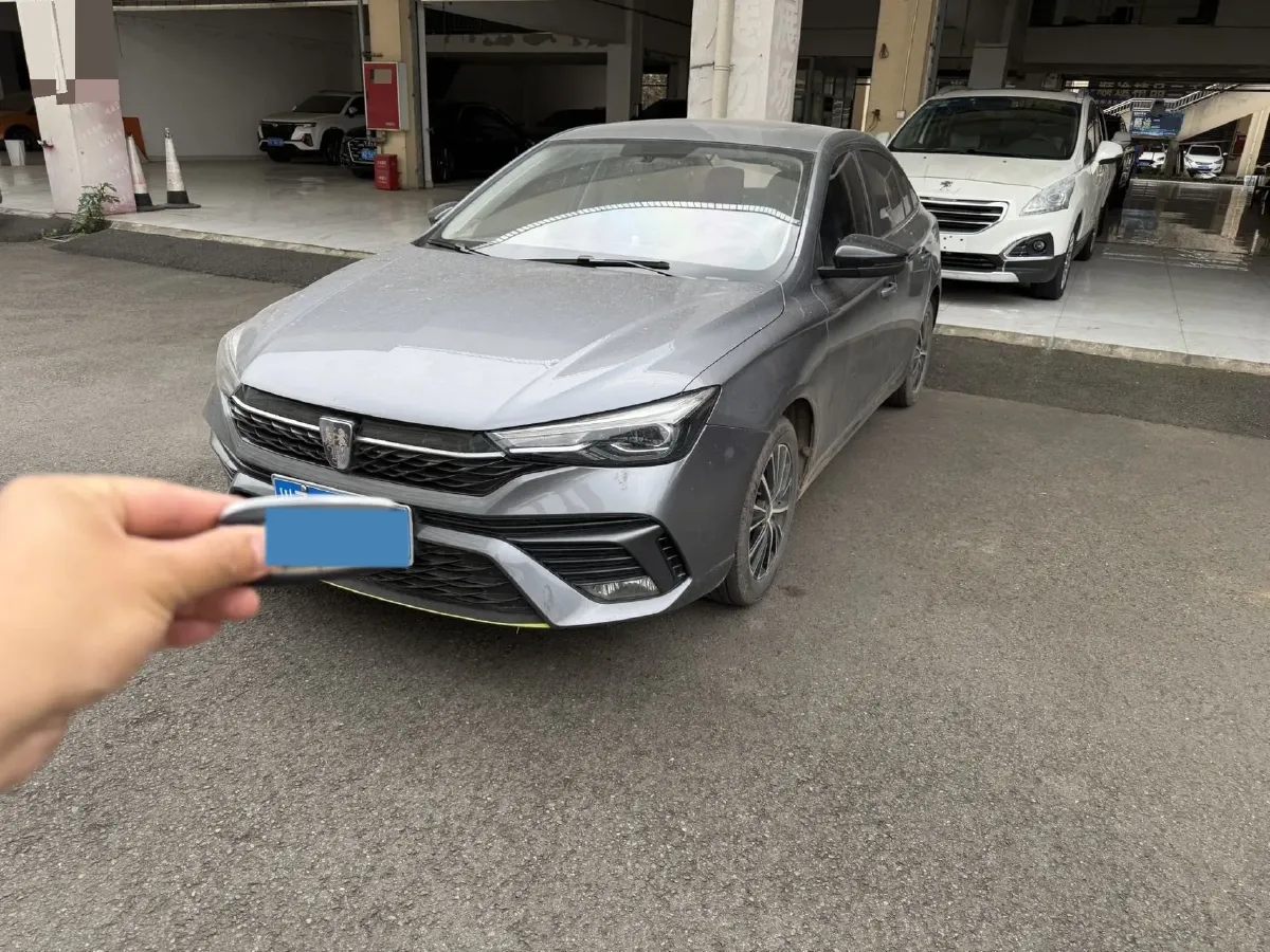 2021 Roewe i5 1.5L 120HP L4 5MT,autocango,china used car exporter,china ev exporter,chinese used car exporter,chinese used ev exporter