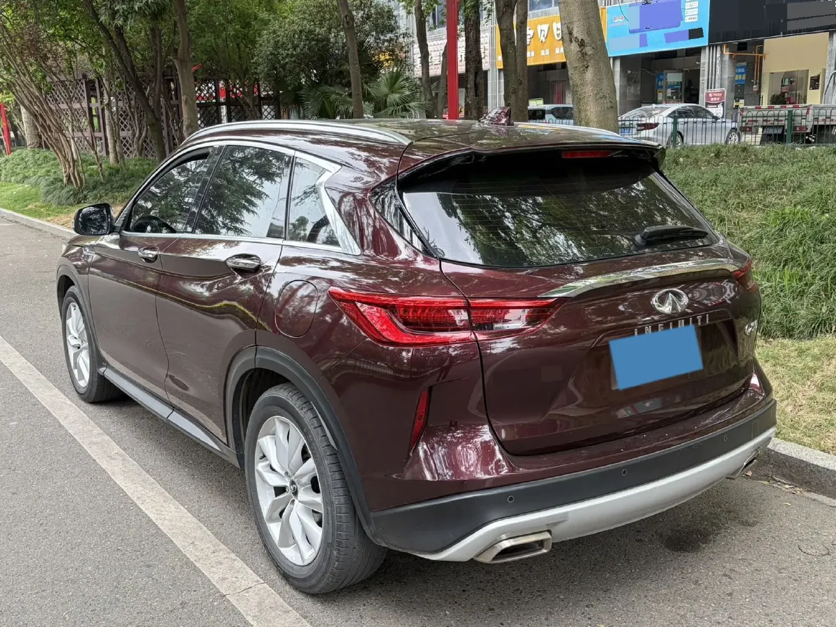 2018 Infiniti QX30 2.0T 211HP L4 7DCT,autocango,china used car exporter,china ev exporter,chinese used car exporter,chinese used ev exporter