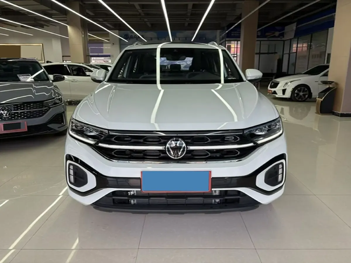 2025 Volkswagen T-Roc 1.5T 160HP L4 7DCT,autocango,china used car exporter,china ev exporter,chinese used car exporter,chinese used ev exporter