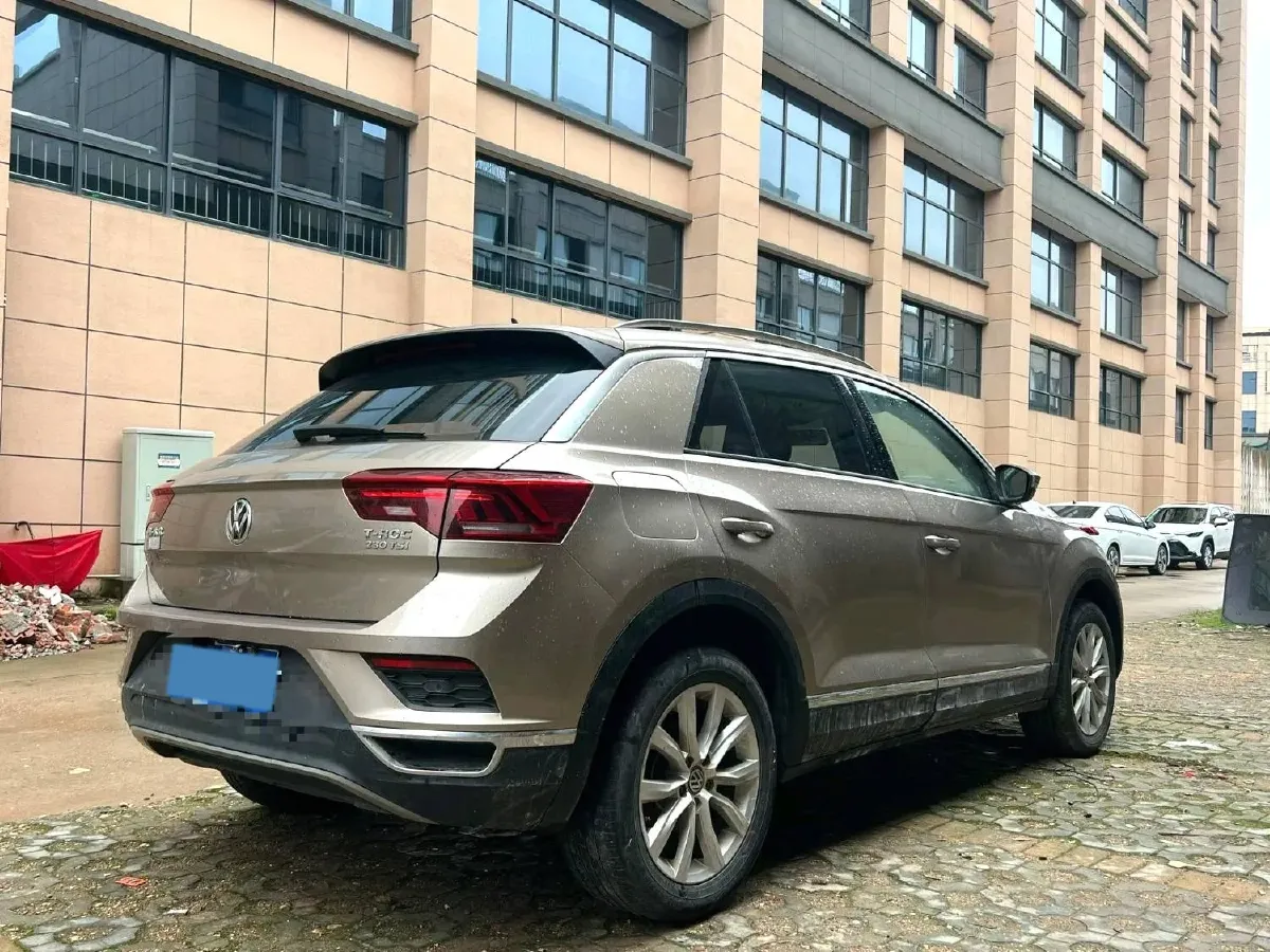 2019 Volkswagen T-Roc 1.4T 131HP L4 7DCT,autocango,china used car exporter,china ev exporter,chinese used car exporter,chinese used ev exporter