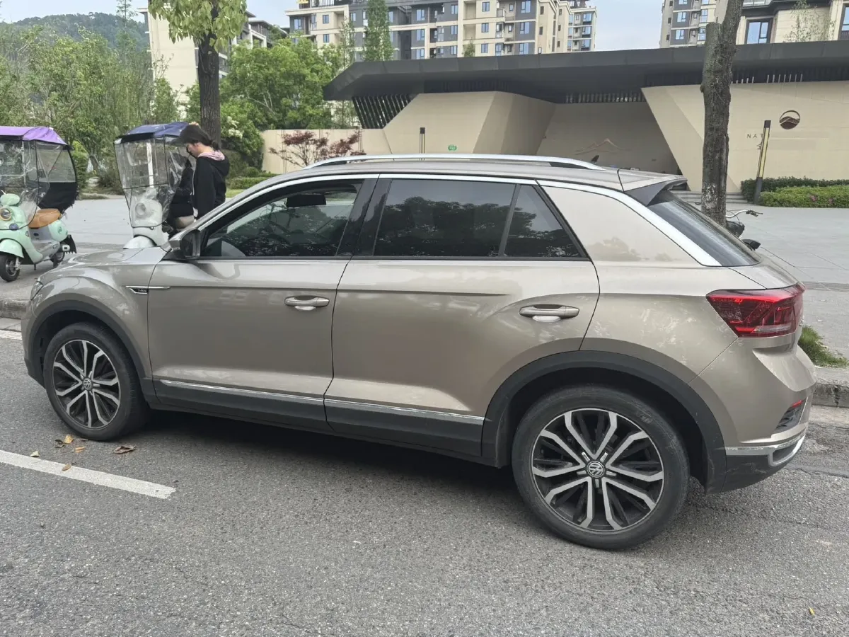 2018 Borgward BX7 2.0T 224HP L4 6AT,autocango,china used car exporter,china ev exporter,chinese used car exporter,chinese used ev exporter