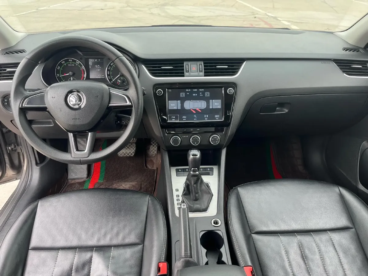 2018 Skoda Octavia 1.2T 116HP L4 7DCT,autocango,china used car exporter,china ev exporter,chinese used car exporter,chinese used ev exporter