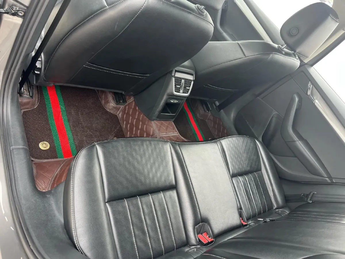 2018 Skoda Octavia 1.2T 116HP L4 7DCT,autocango,china used car exporter,china ev exporter,chinese used car exporter,chinese used ev exporter