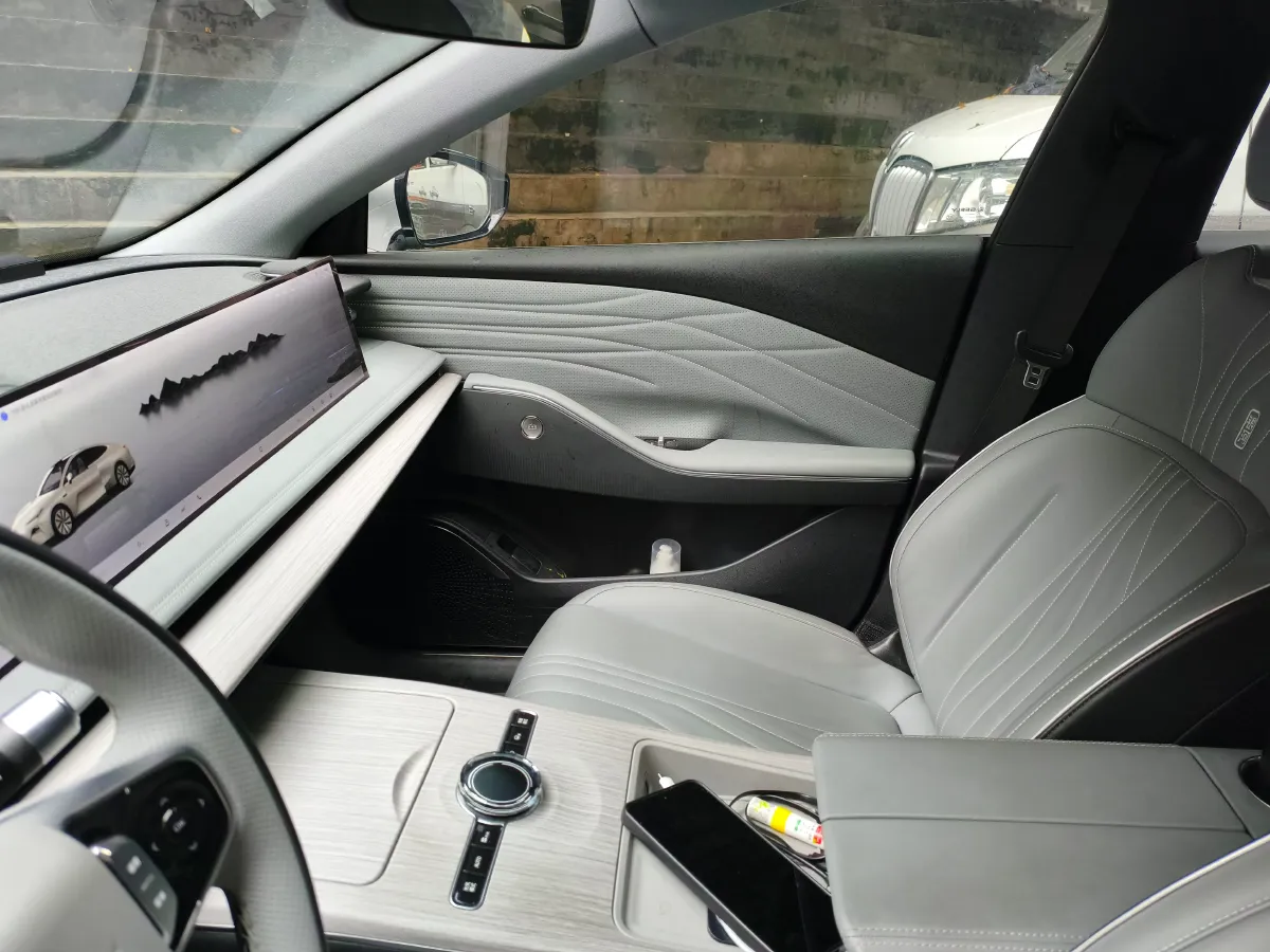 2024 Geely Galaxy E8 BEV 62KWH,autocango,china used car exporter,china ev exporter,chinese used car exporter,chinese used ev exporter