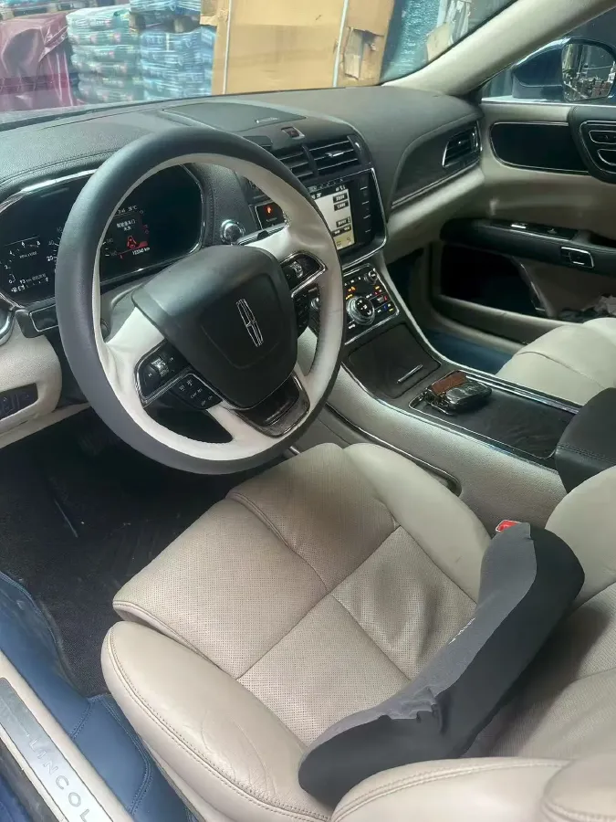 2017 Lincoln Continental 2.0T 261HP L4 6AT,autocango,china used car exporter,china ev exporter,chinese used car exporter,chinese used ev exporter