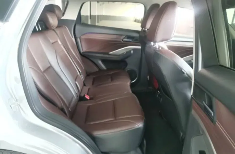 2018 WEY VV6 2.0T 197HP L4 7DCT,autocango,china used car exporter,china ev exporter,chinese used car exporter,chinese used ev exporter