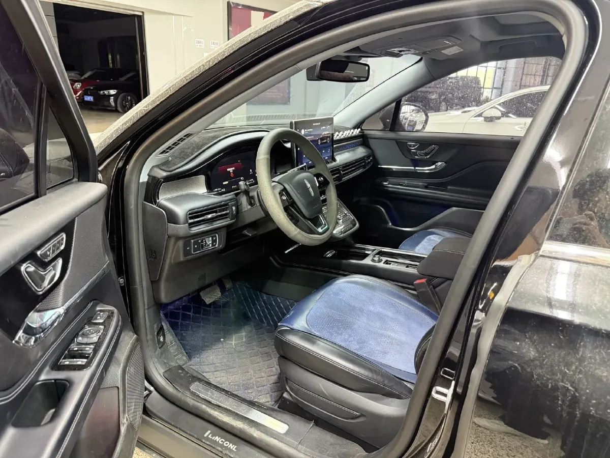 2022 Lincoln Corsair 2.0T 245HP L4 8AT,autocango,china used car exporter,china ev exporter,chinese used car exporter,chinese used ev exporter