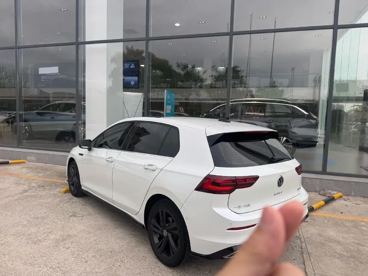 2023 Volkswagen Golf 1.4T 150HP L4 7DCT,autocango,china used car exporter,china ev exporter,chinese used car exporter,chinese used ev exporter