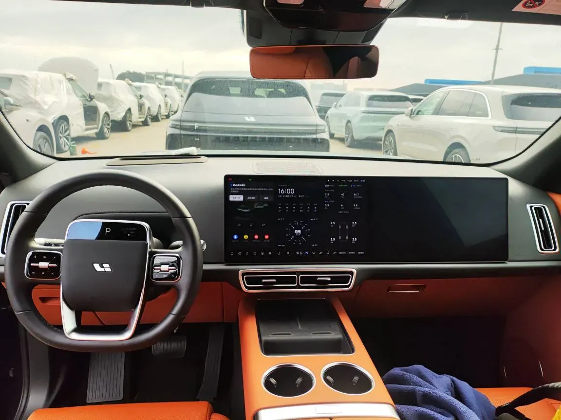 2025 Li L9 Range Extended 154HP REEV,autocango,china used car exporter,china ev exporter,chinese used car exporter,chinese used ev exporter