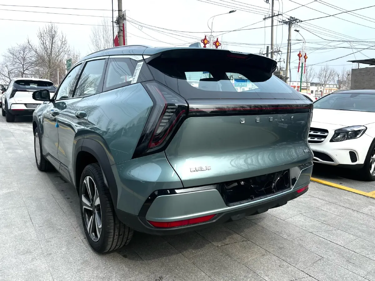 2025 Geely StarRay 1.5T 181HP L4 7DCT,autocango,china used car exporter,china ev exporter,chinese used car exporter,chinese used ev exporter