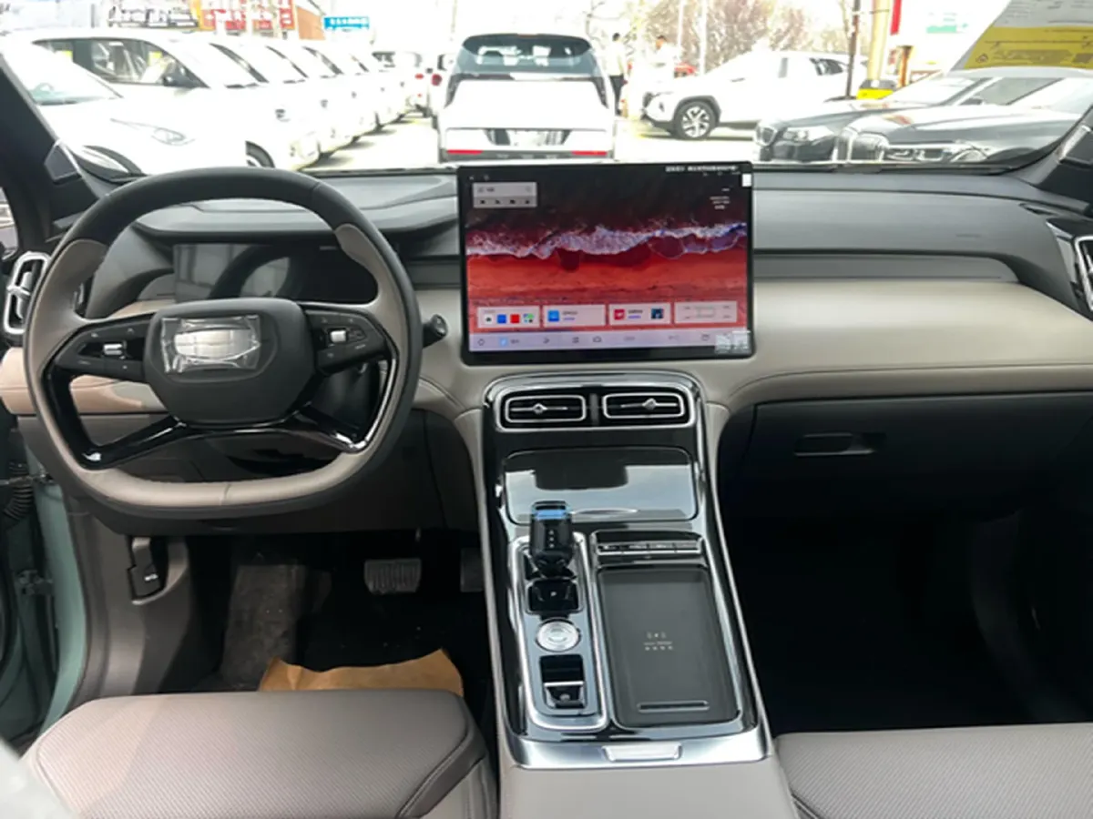 2025 Geely StarRay 1.5T 181HP L4 7DCT,autocango,china used car exporter,china ev exporter,chinese used car exporter,chinese used ev exporter