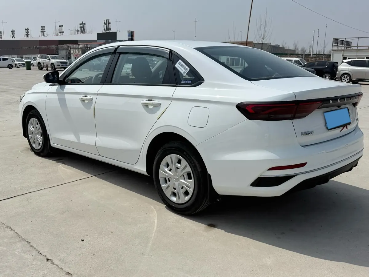 2025 Geely Emgrand 1.5L 127HP L4 5MT,autocango,china used car exporter,china ev exporter,chinese used car exporter,chinese used ev exporter