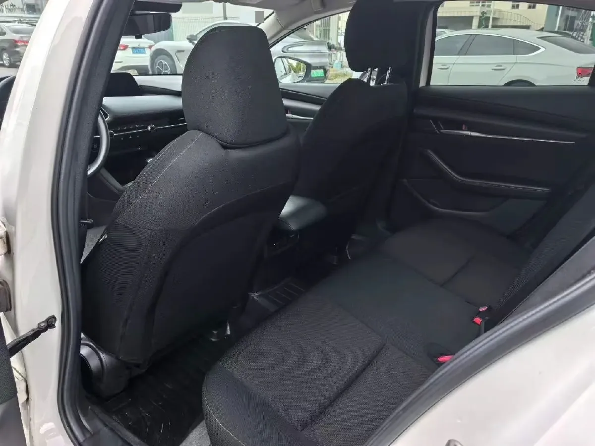 2020 Mazda 3 Axela 1.5L 117HP L4 6AT,autocango,china used car exporter,china ev exporter,chinese used car exporter,chinese used ev exporter