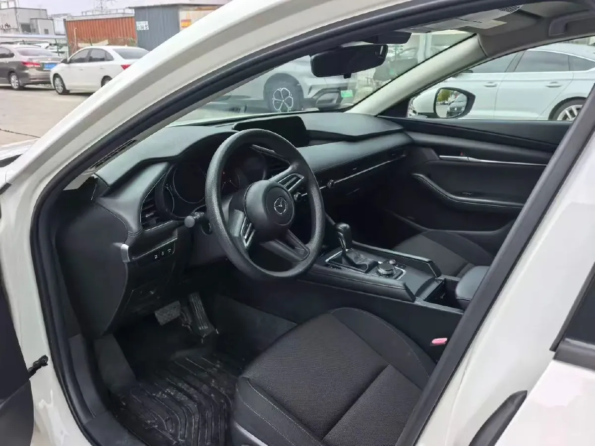 2020 Mazda 3 Axela 1.5L 117HP L4 6AT,autocango,china used car exporter,china ev exporter,chinese used car exporter,chinese used ev exporter