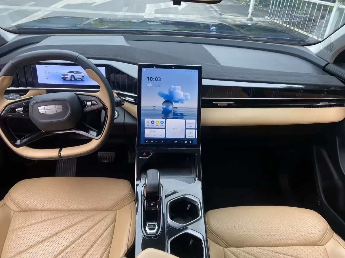 2023 Geely StarRay 1.5T 181HP L4 7DCT,autocango,china used car exporter,china ev exporter,chinese used car exporter,chinese used ev exporter