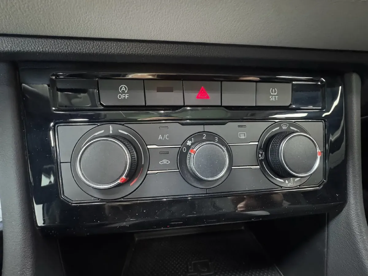 2023 Jetta VS7 1.4T 150HP L4 6AT,autocango,china used car exporter,china ev exporter,chinese used car exporter,chinese used ev exporter