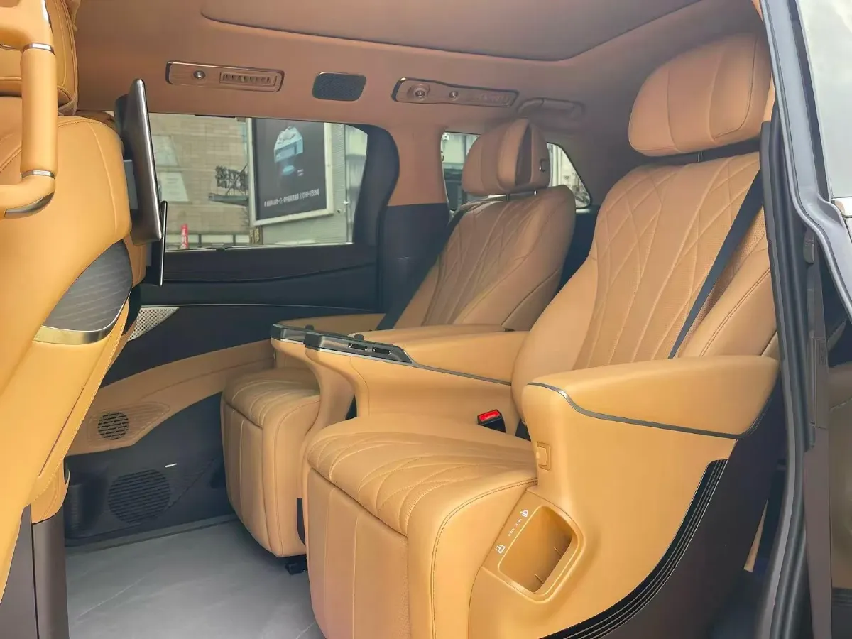 2025 Denza D9 1.5T 156HP L4 E-CVT PHEV 40KWH,autocango,china used car exporter,china ev exporter,chinese used car exporter,chinese used ev exporter