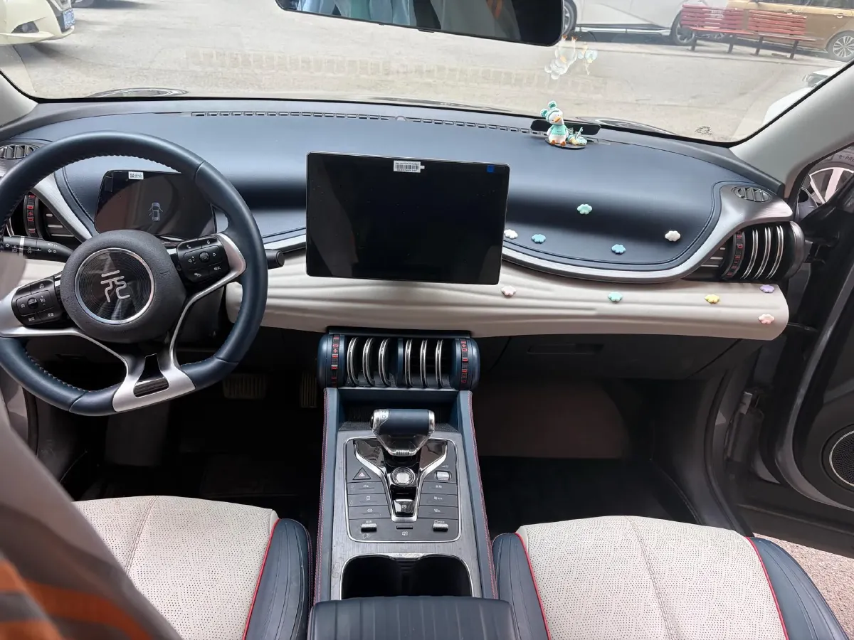 2022 Hycan Z03 BEV 64.23KWH,autocango,china used car exporter,china ev exporter,chinese used car exporter,chinese used ev exporter