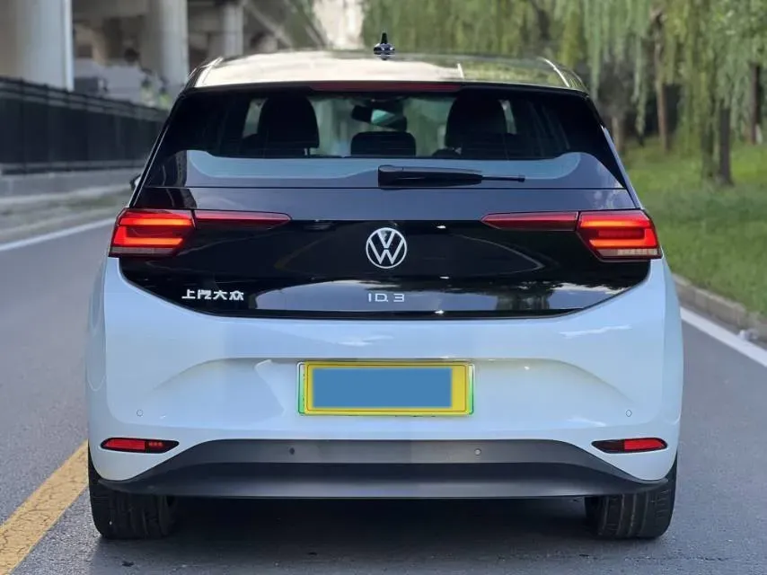 2024 Volkswagen ID.3 BEV 52.8KWH,autocango,china used car exporter,china ev exporter,chinese used car exporter,chinese used ev exporter