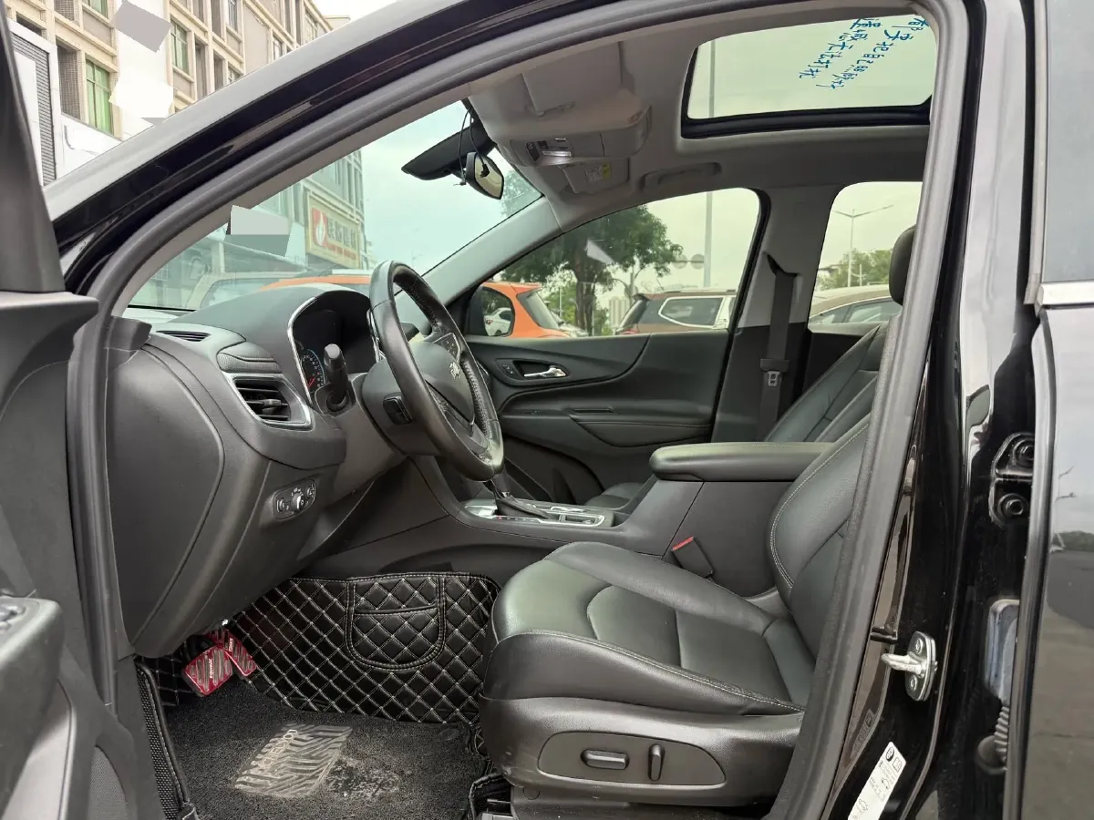 2019 Chevrolet Equinox 1.5T 180HP L4 6AT,autocango,china used car exporter,china ev exporter,chinese used car exporter,chinese used ev exporter