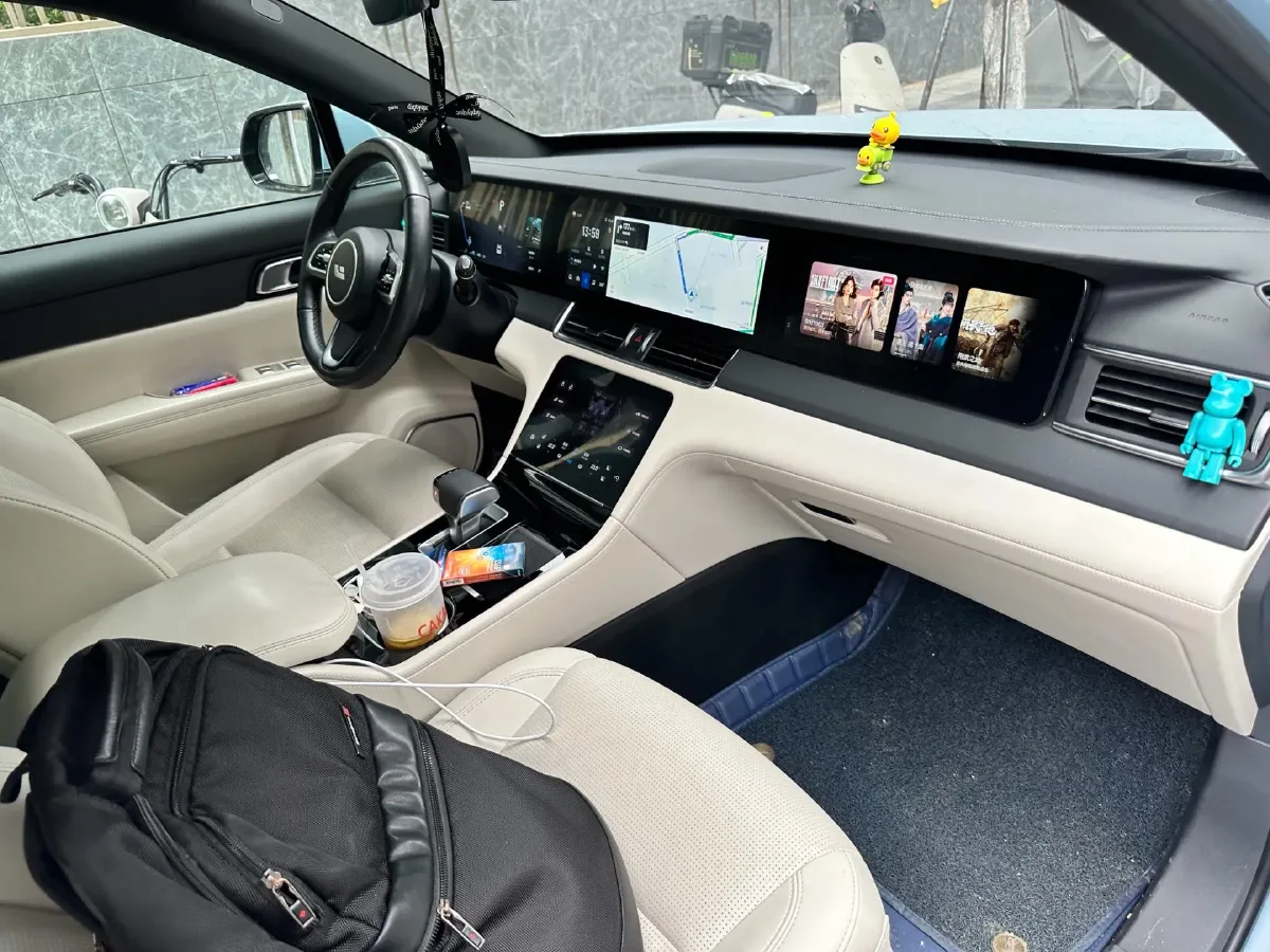 2021 Li ONE Range Extended 131HP REEV 40.5KWH,autocango,china used car exporter,china ev exporter,chinese used car exporter,chinese used ev exporter