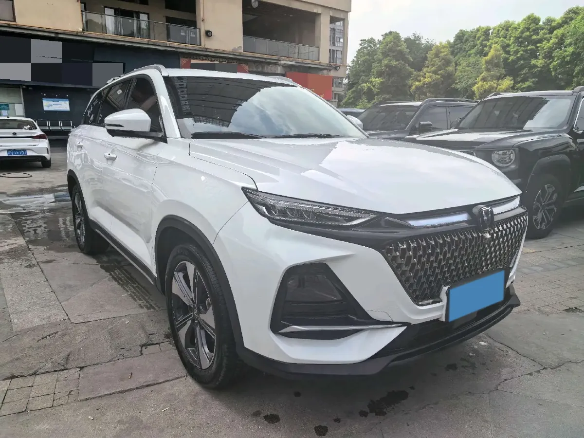 2024 ChangAn X7 PLUS 1.5T 188HP L4 7DCT,autocango,china used car exporter,china ev exporter,chinese used car exporter,chinese used ev exporter