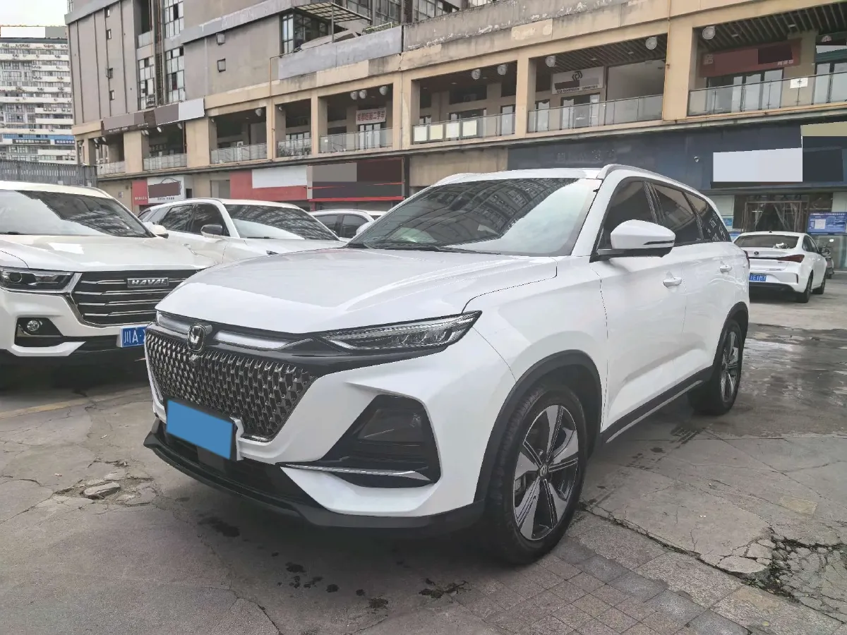 2024 ChangAn X7 PLUS 1.5T 188HP L4 7DCT,autocango,china used car exporter,china ev exporter,chinese used car exporter,chinese used ev exporter