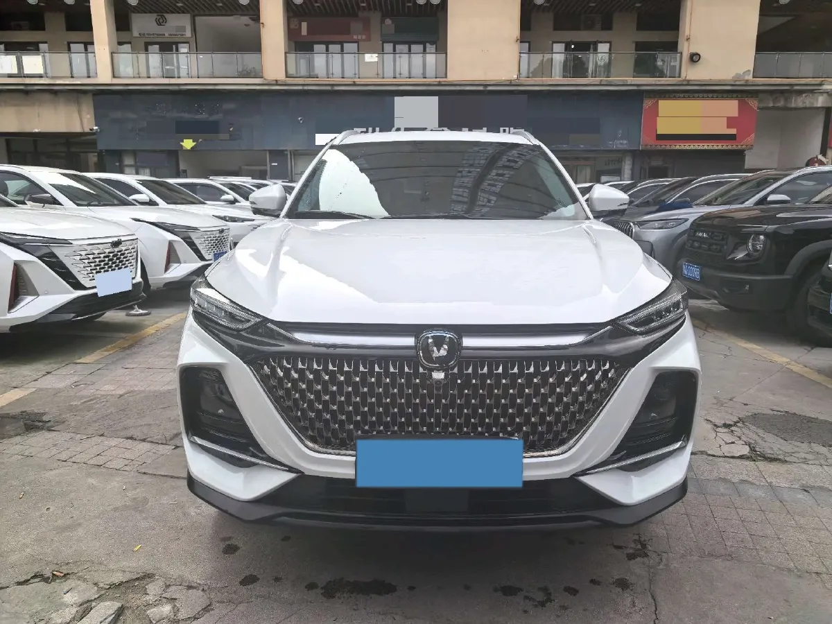 2024 ChangAn X7 PLUS 1.5T 188HP L4 7DCT,autocango,china used car exporter,china ev exporter,chinese used car exporter,chinese used ev exporter