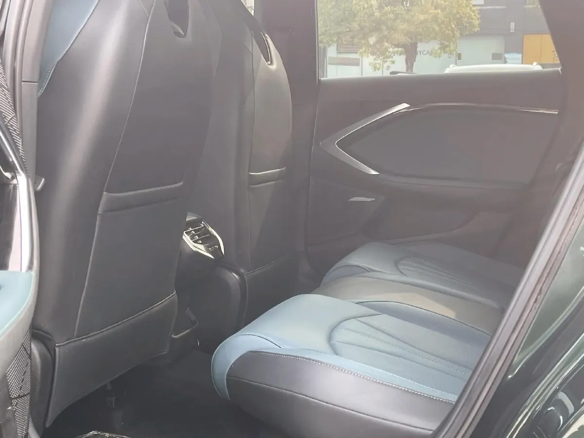 2023 MG 7 2.0T 261HP L4 9AT,autocango,china used car exporter,china ev exporter,chinese used car exporter,chinese used ev exporter