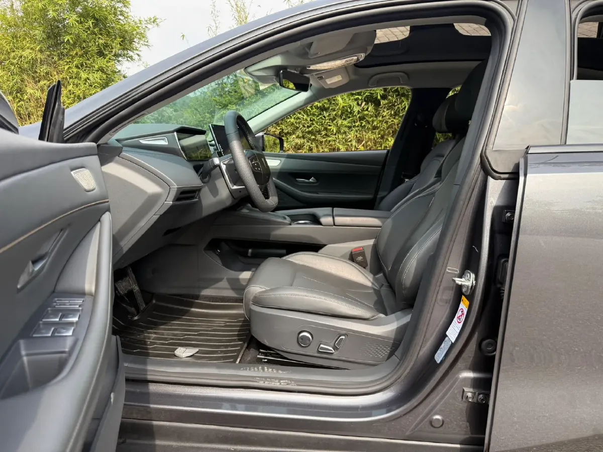 2022 Mazda 3 Axela 2.0L 158HP L4 6AT,autocango,china used car exporter,china ev exporter,chinese used car exporter,chinese used ev exporter