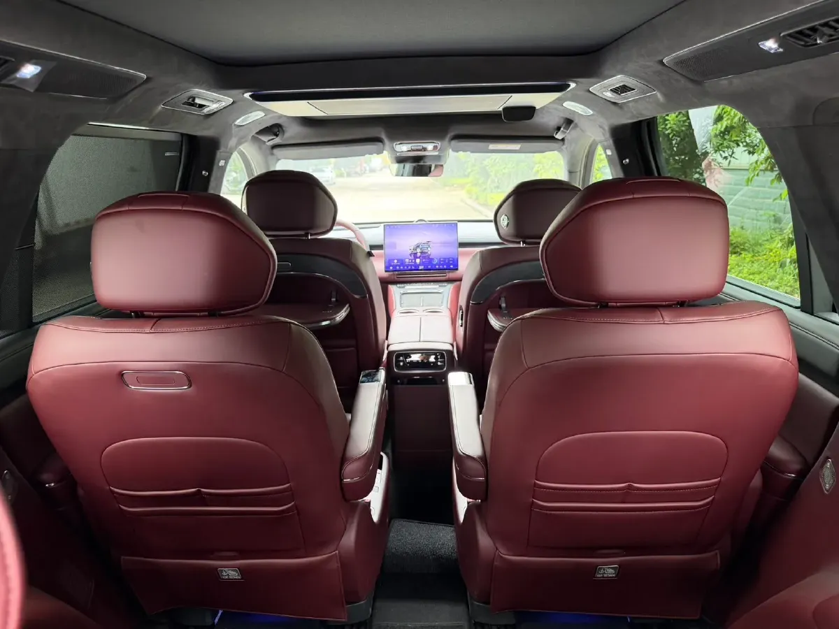 2026 Voyah 9L 1.5T 150HP L4 PHEV,autocango,china used car exporter,china ev exporter,chinese used car exporter,chinese used ev exporter