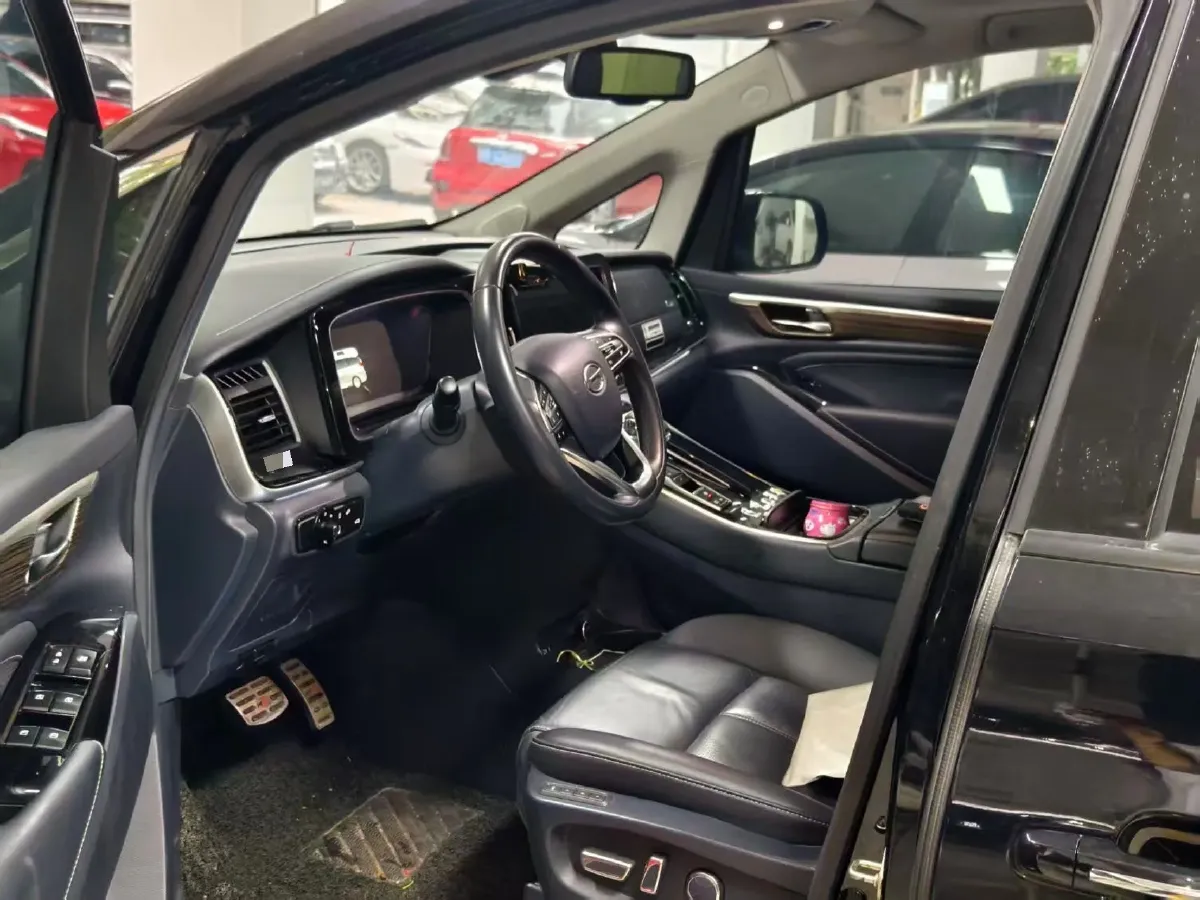 2021 GAC Trumpchi M8 2.0T 252HP L4 8AT,autocango,china used car exporter,china ev exporter,chinese used car exporter,chinese used ev exporter