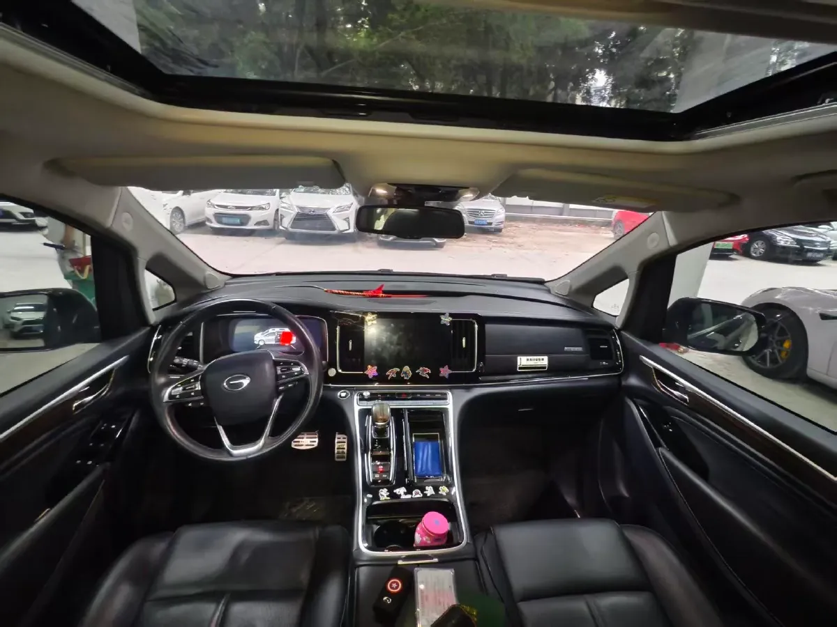 2021 GAC Trumpchi M8 2.0T 252HP L4 8AT,autocango,china used car exporter,china ev exporter,chinese used car exporter,chinese used ev exporter