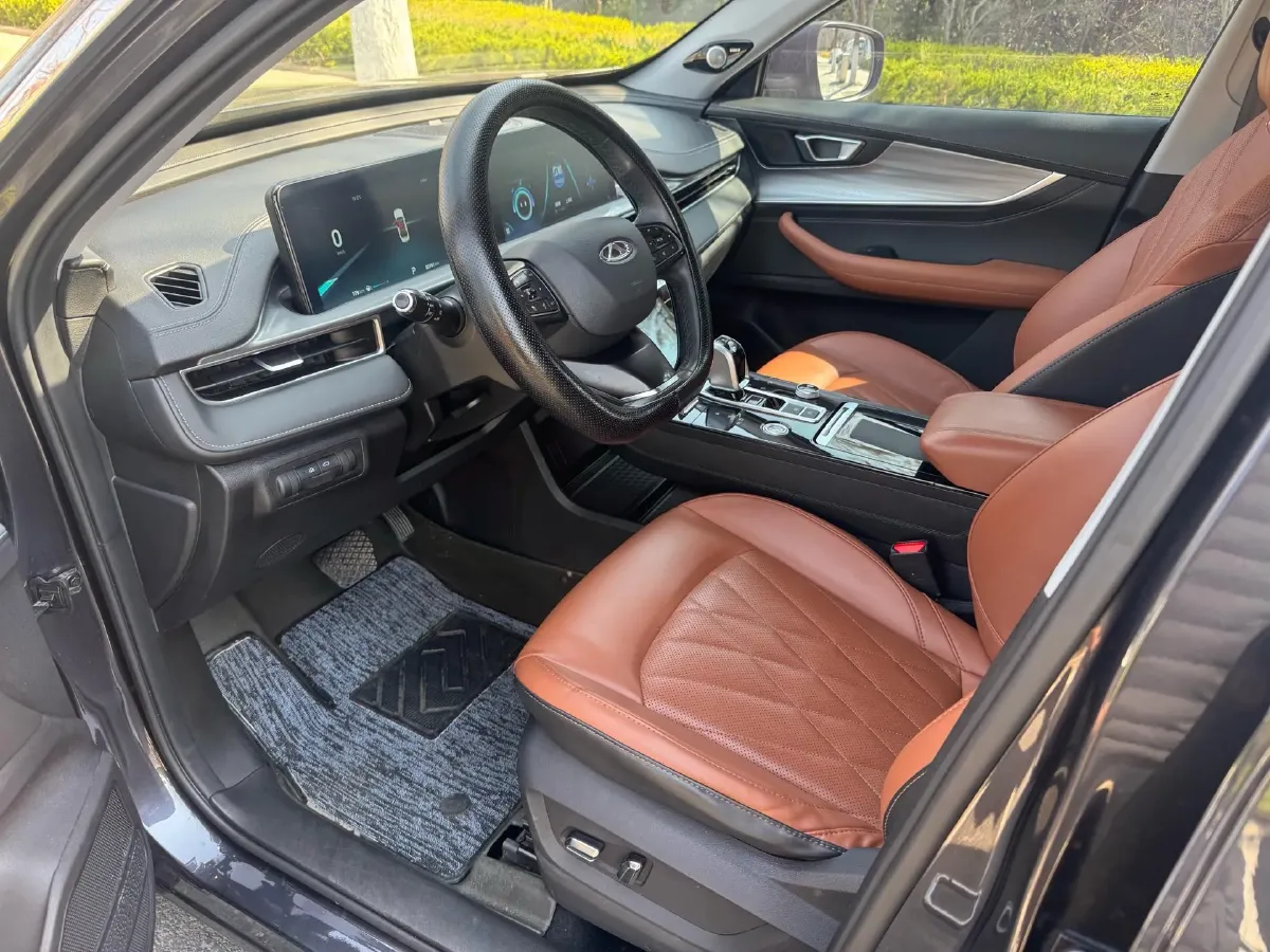 2021 Chery Tiggo 8 Plus 1.6T 197HP L4 7DCT,autocango,china used car exporter,china ev exporter,chinese used car exporter,chinese used ev exporter