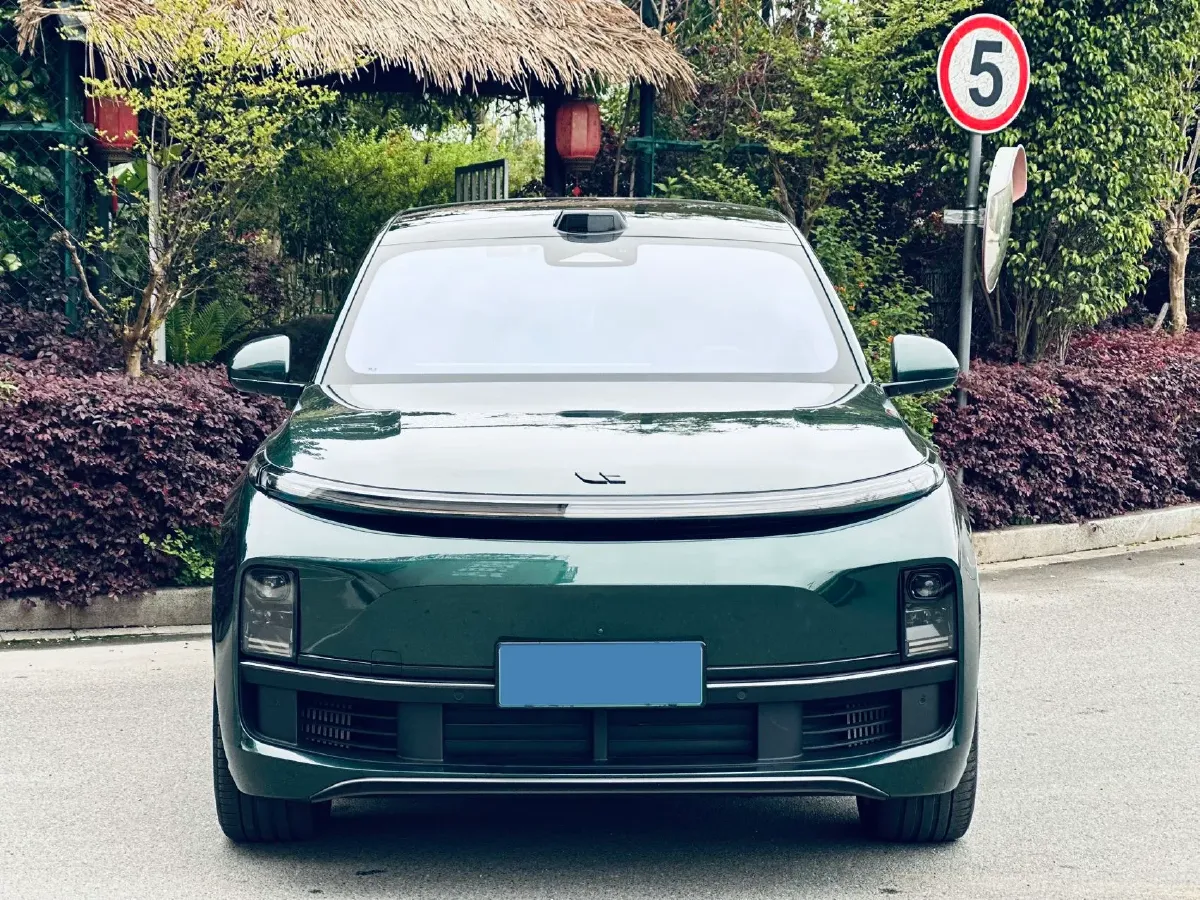 2022 Li L9 Range Extended 154HP REEV 42.6KWH,autocango,china used car exporter,china ev exporter,chinese used car exporter,chinese used ev exporter