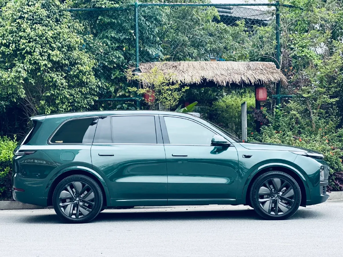 2022 Li L9 Range Extended 154HP REEV 42.6KWH,autocango,china used car exporter,china ev exporter,chinese used car exporter,chinese used ev exporter