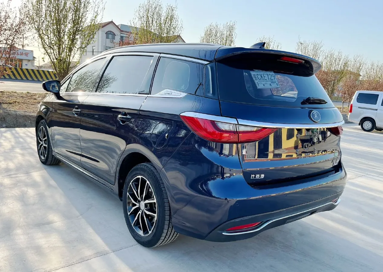 2018 BYD Song MAX 1.5T 154HP L4 6DCT,autocango,china used car exporter,china ev exporter,chinese used car exporter,chinese used ev exporter