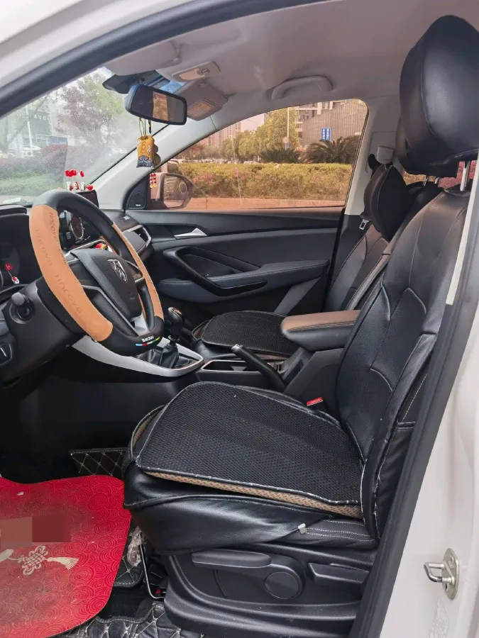 2018 BaoJun 530 1.5T 150HP L4 6MT,autocango,china used car exporter,china ev exporter,chinese used car exporter,chinese used ev exporter