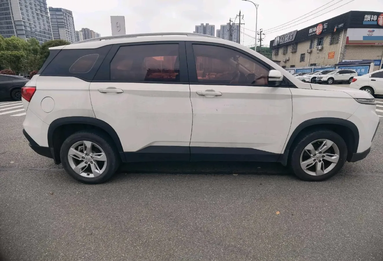 2018 BaoJun 530 1.5T 150HP L4 6MT,autocango,china used car exporter,china ev exporter,chinese used car exporter,chinese used ev exporter