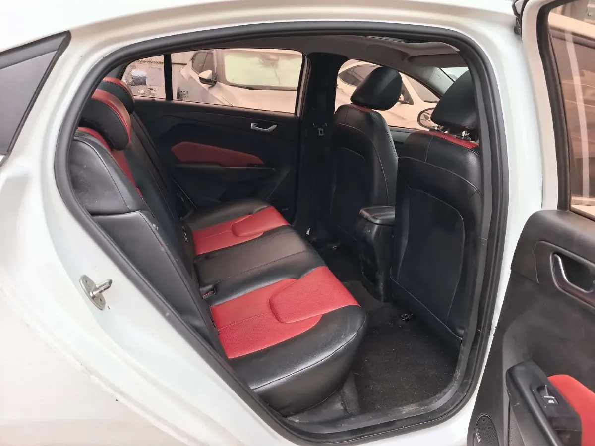 2017 Chery Arrizo 5 1.5L 116HP L4 CVT,autocango,china used car exporter,china ev exporter,chinese used car exporter,chinese used ev exporter