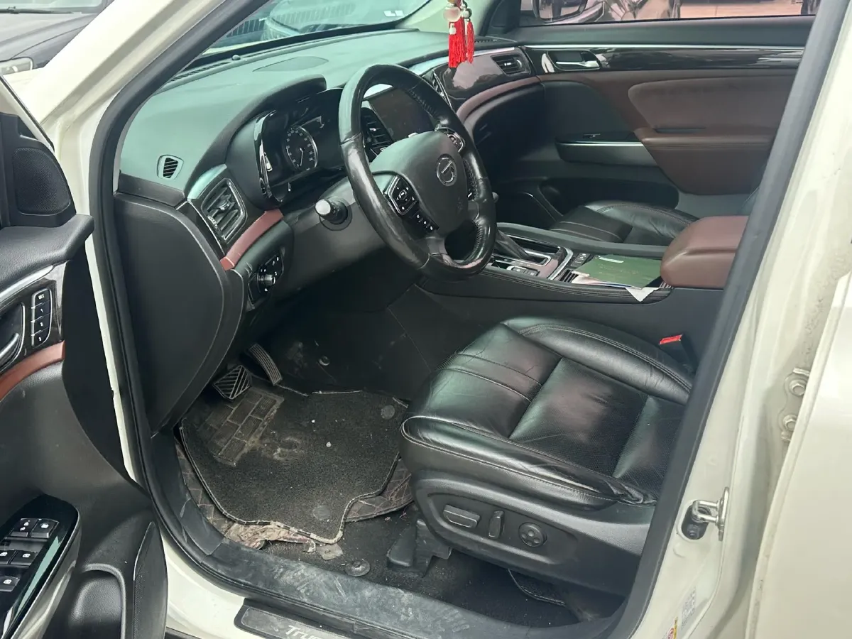 2017 GAC Trumpchi GS8 2.0T 201HP L4 6AT,autocango,china used car exporter,china ev exporter,chinese used car exporter,chinese used ev exporter