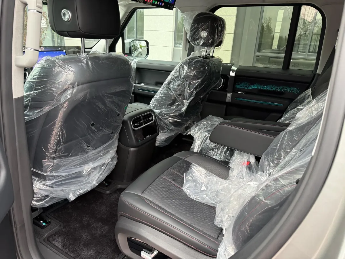 2025 Jetour Zongheng G700 2.0T 211HP L4 2DHT PHEV,autocango,china used car exporter,china ev exporter,chinese used car exporter,chinese used ev exporter